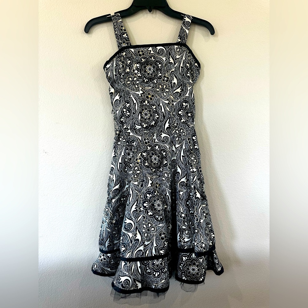 2-hip - Black, White and Gold Patterned